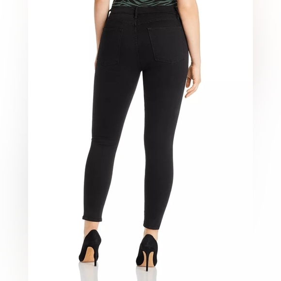 Frame Le High Skinny in Film Noir - Picture 7 of 15